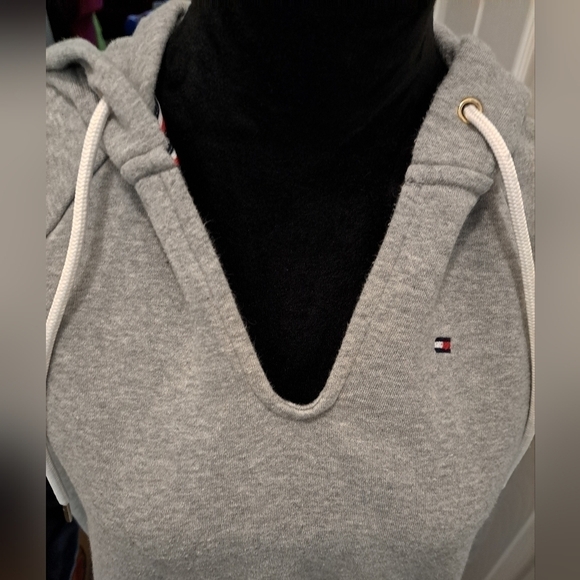Tommy Hilfiger Grey Pullover Hoodie With Side Zippers   Size SP - Picture 7 of 9